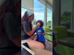 【B】아이가 코가 막힐 때 Cleanote를 사용하세요.